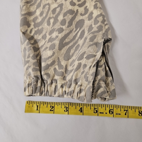 PAIGE Mayslie Jogger Ankle Jeans in Tortoise Shell Cheetah Sz 28 - Picture 14 of 14